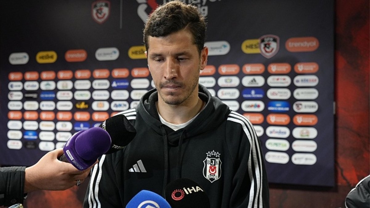 Beşiktaş, Salih Uçan ile yolları ayırıyor