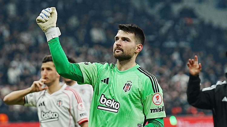 Beşiktaş'ta Kaleci Transferi İçin 3 Aday Belirlendi!