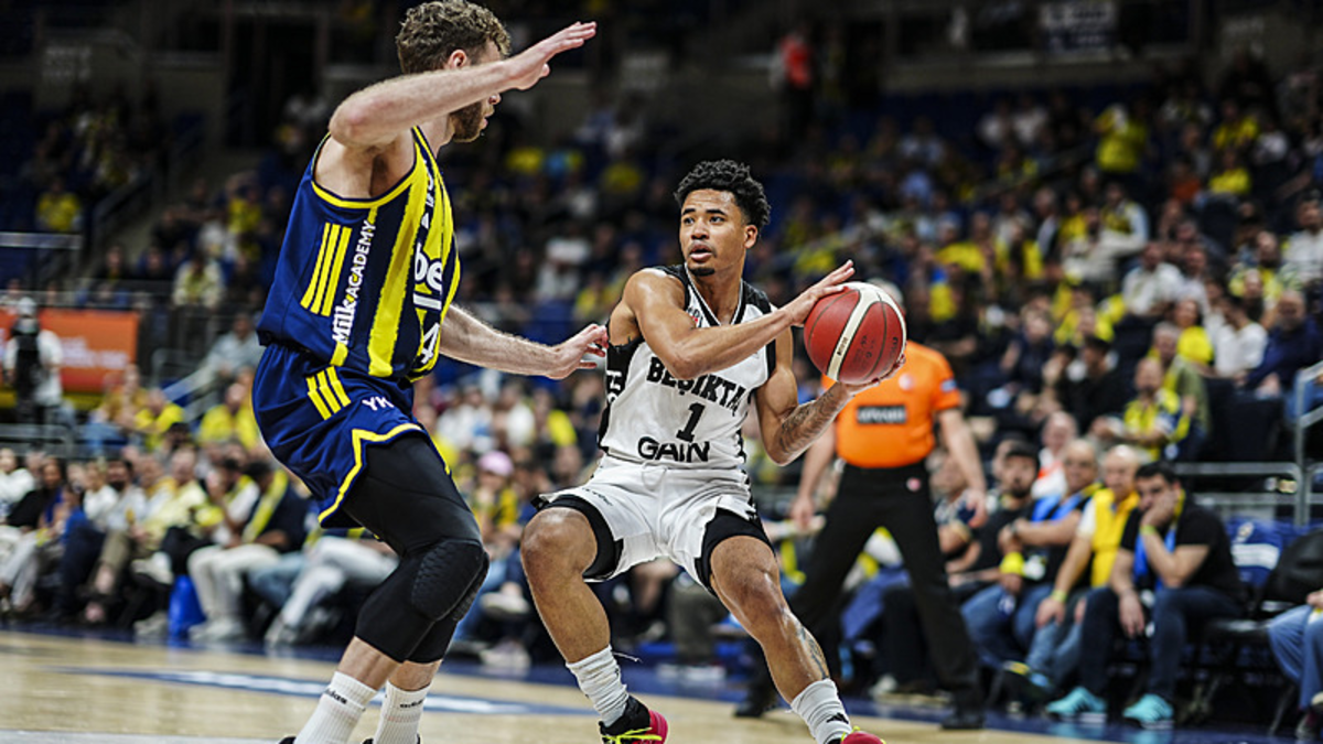 Beşiktaş GAİN, Fenerbahçe'yi 85-72 yenerek liderliğini sürdürdü!