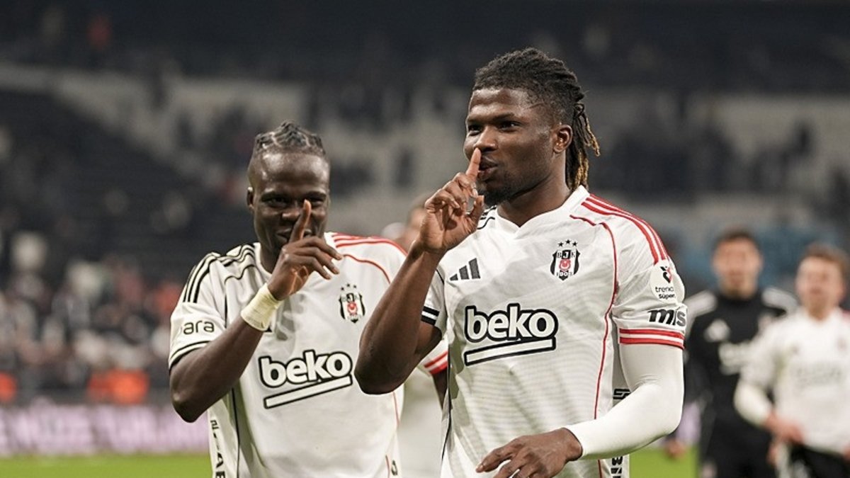Beşiktaş, El Bilal Toure'nin geleceği için Atalanta ile pazarlıklara başladı