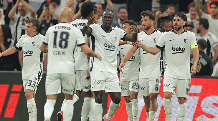 Beşiktaş, Eyüpspor ile Süper Lig'de sezona başlıyor