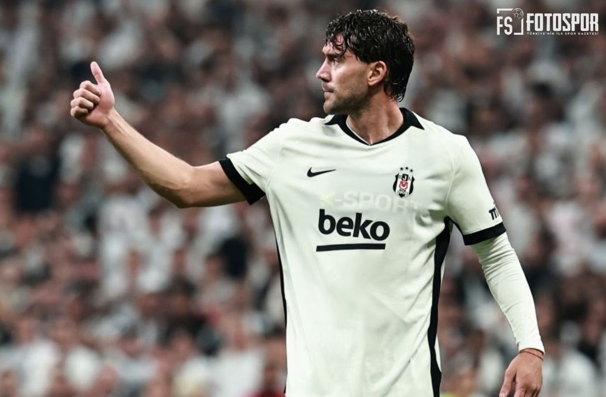 Vlahovic'in Beşiktaş'taki Performansı İtalya'da Gündem Oldu