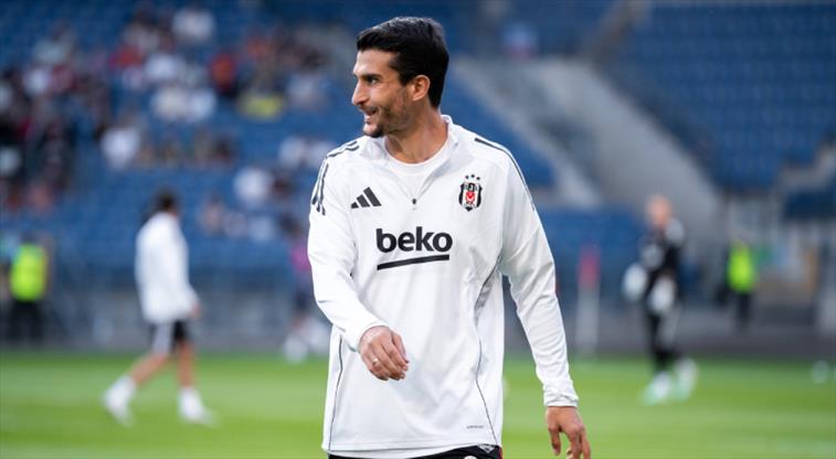 Beşiktaş, Necip Uysal için veda töreni düzenliyor!