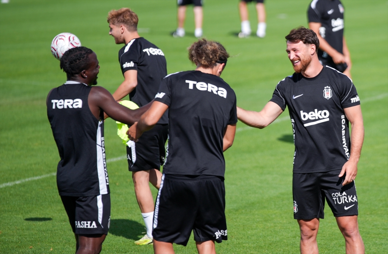 Beşiktaş, Midtjylland ile UEFA Avrupa Ligi'nde İlk Maçına Çıkıyor