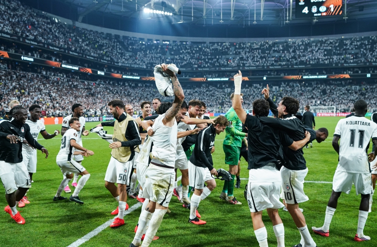 Beşiktaş, Marsilya'yı 4-1 ile mağlup ederek Fransız basınında gündem oldu