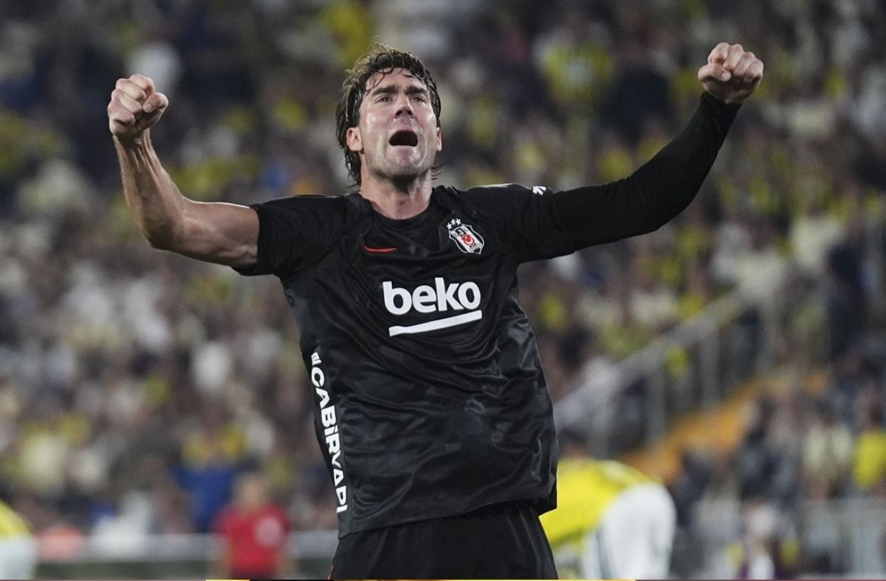 Dusan Vlahovic'e 1 maç ceza verildi!