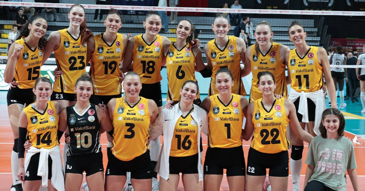 VakıfBank, Beşiktaş'ı 3-1 mağlup ederek sezona galibiyetle başladı