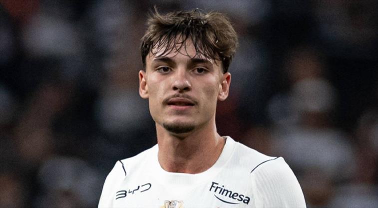 Beşiktaş, Corinthians'tan Breno Bidon'u transfer etmek için temaslarını artırdı