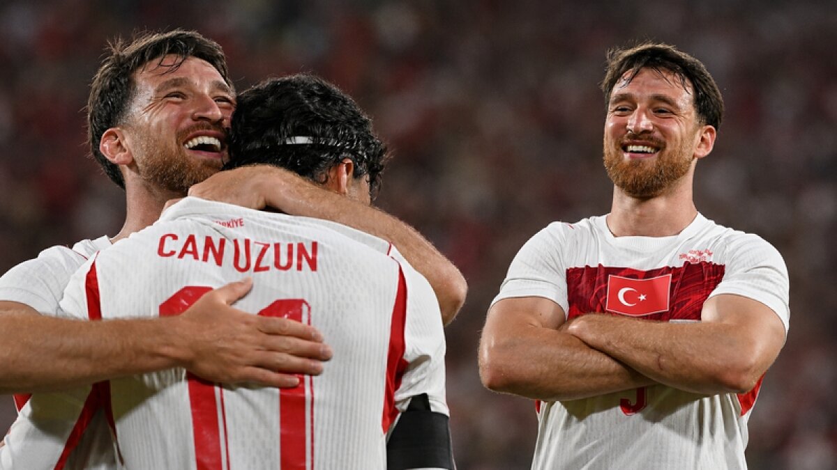 Beşiktaş, Salih Özcan ile 3 yıllık sözleşme imzalıyor!