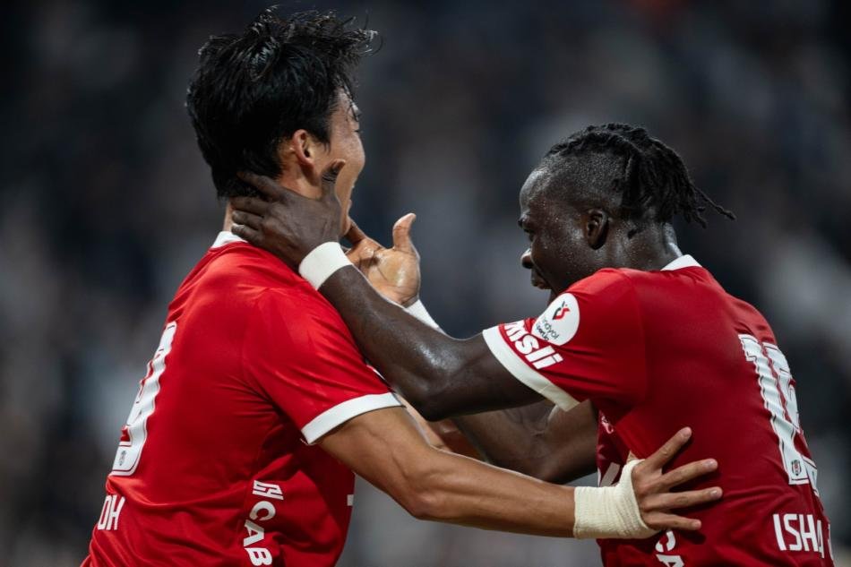Spor Yazarları Beşiktaş'ın Başakşehir Galibiyetini Değerlendirdi
