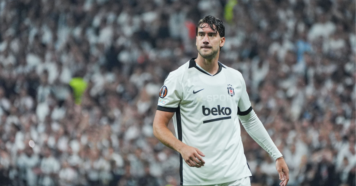 Vlahovic'ten kötü haber! Sakatlandı ve milli takımdan ayrıldı