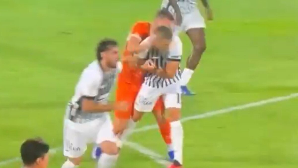 Beşiktaş, Alanyaspor maçında kırmızı kart bekliyor