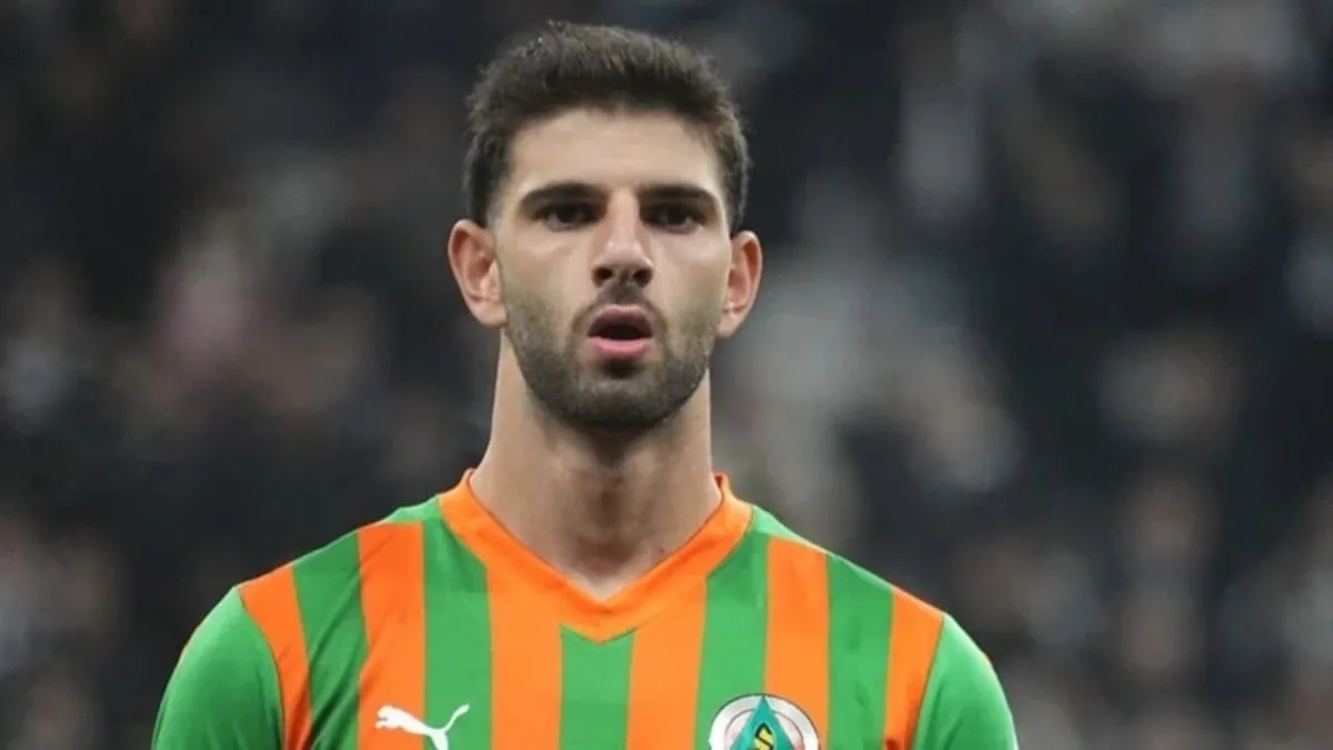 Beşiktaş, Ümit Akdağ'ı 4 yıllığına kadrosuna kattı