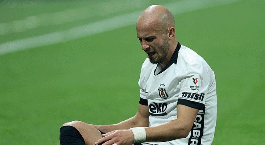 Beşiktaş'ta Vaclav Cerny'nin sakatlığı sonrası resmi açıklama yapıldı