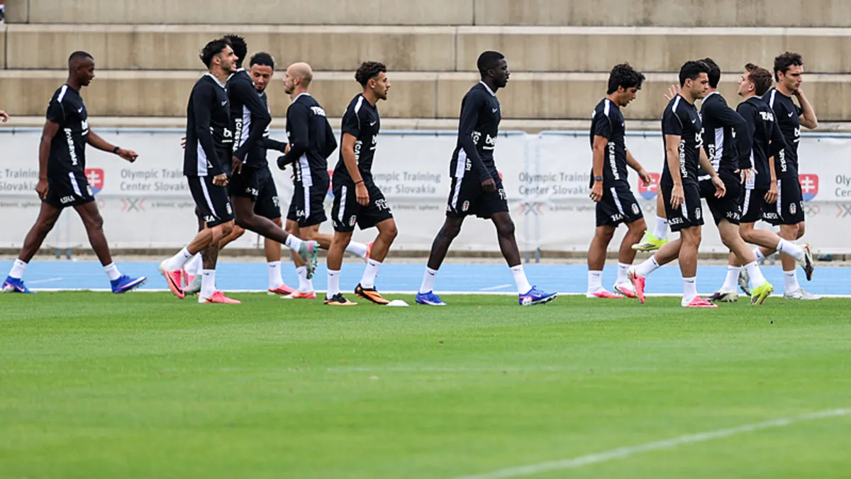 Beşiktaş, yarın iki hazırlık maçı oynayacak