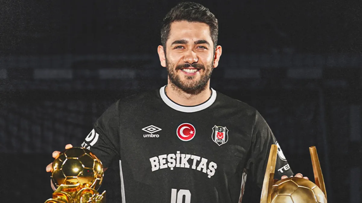 Beşiktaş Hentbol Takımı'nda Halil İbrahim Öztürk ile yollar ayrıldı