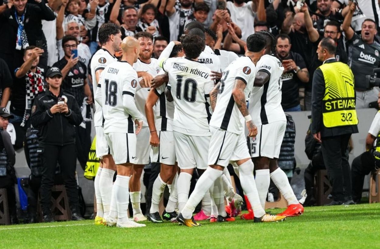 Beşiktaş'ın 3 Milyon Euro'ya Transfer Ettiği İlhan Fakılı, Neymar ile Benzerlik Gösteriyor