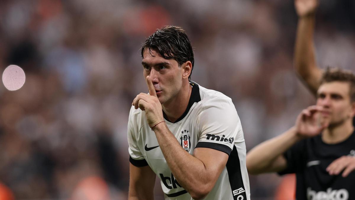Vlahovic, Juventus ile Rüzgar Gibi Geçen Rüzgarı Anlattı: 'Rinnova Konuşması Olmadı'