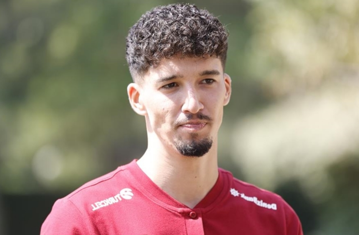 Beşiktaş, Altay Bayındır transferini yeni hocaya bırakacak