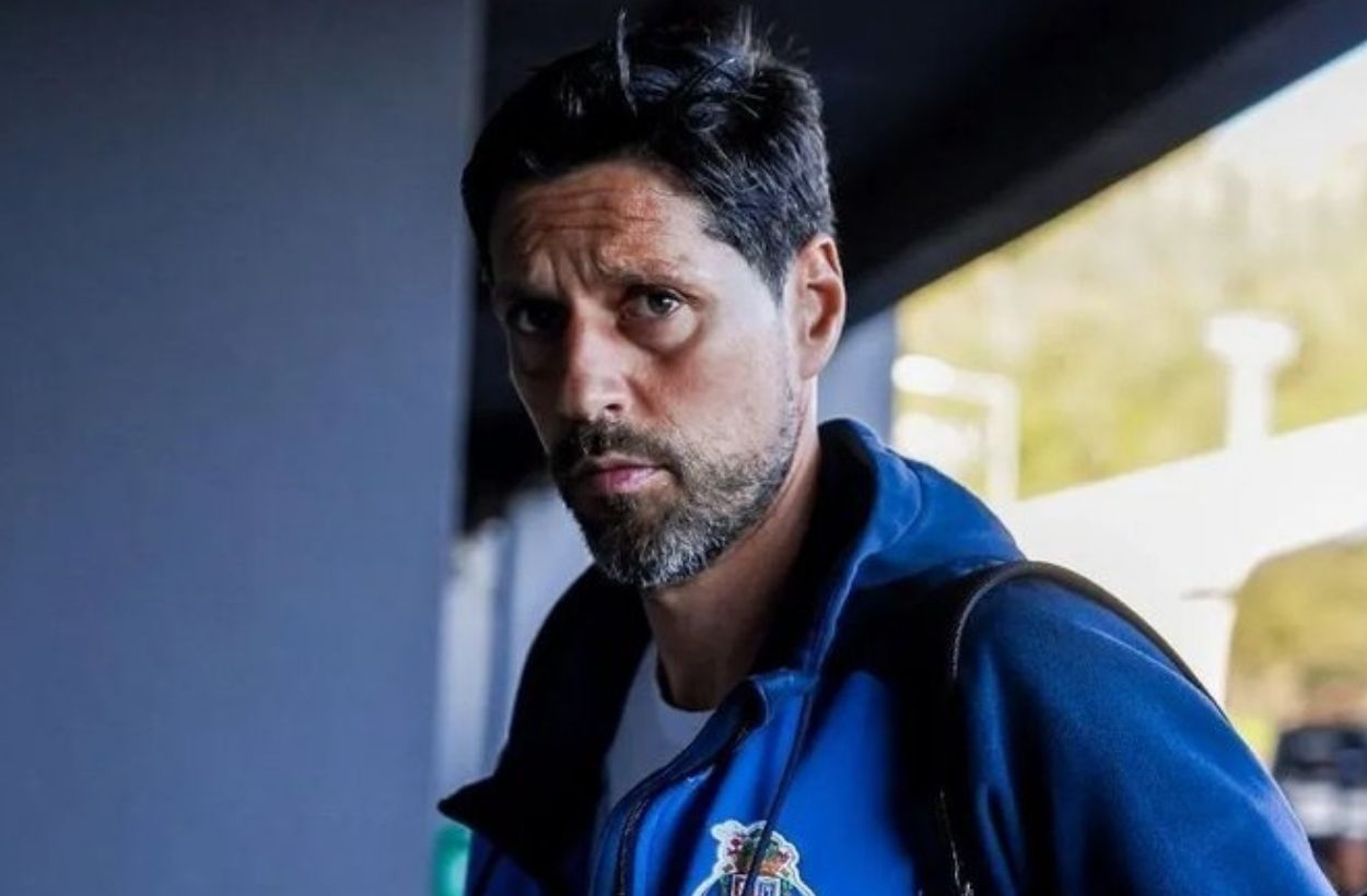 Beşiktaş, Porto'nun eski antrenörü Vitor Bruno'yu teknik direktör adayı olarak değerlendirdi