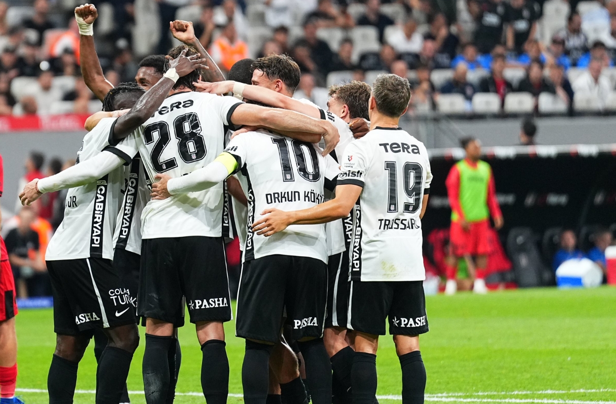 Beşiktaş, 24.7 yaş ortalamasıyla en genç takım oldu!