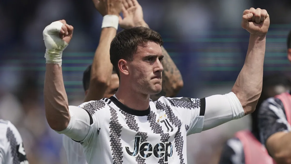 Beşiktaş, Dusan Vlahovic ile 3 yıllık sözleşme imzaladı