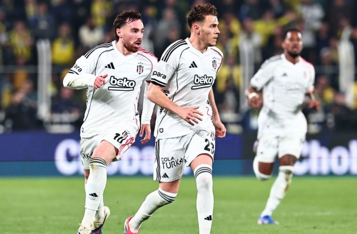 Beşiktaş'tan Fenerbahçe maçı sonrası penaltı isyanı: 'Emek hırsızları!'