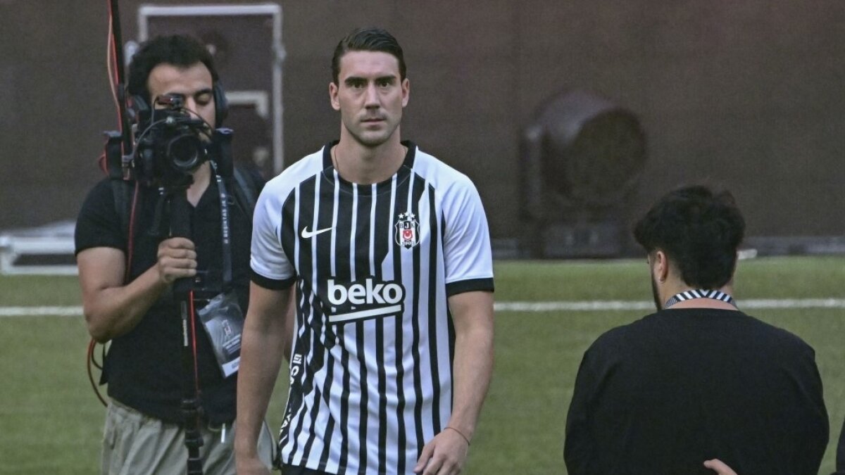 Beşiktaş, Vlahovic'in lisansını çıkardı!