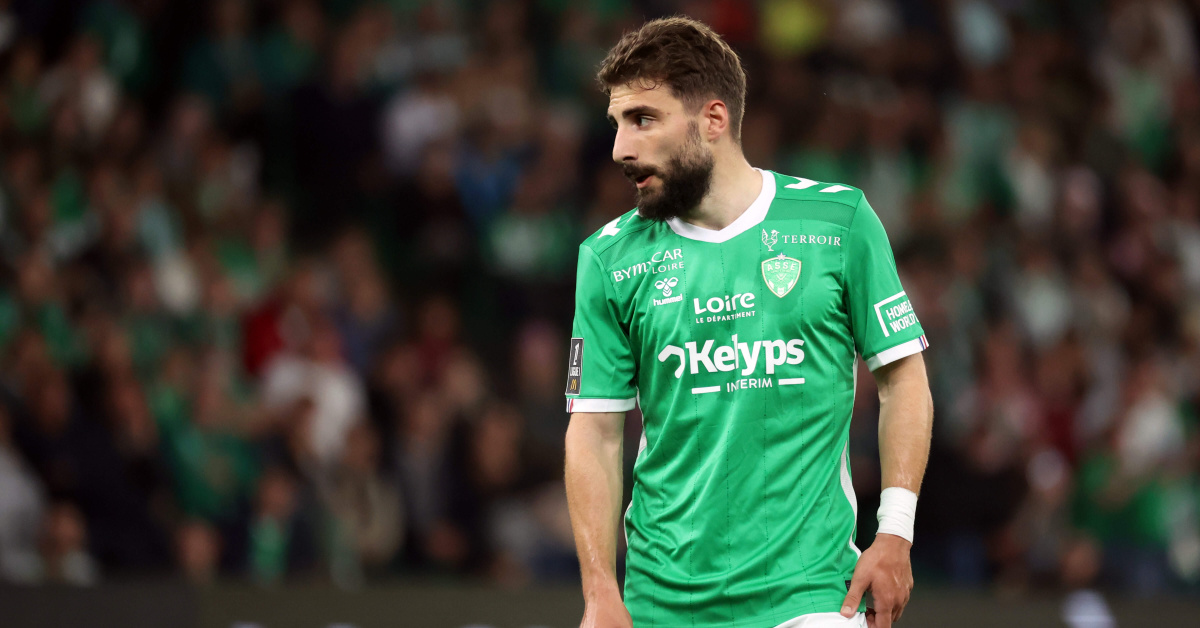 Beşiktaş, St. Etienne'nin 20 milyon Euro'luk teklifini aşmayı hedefliyor