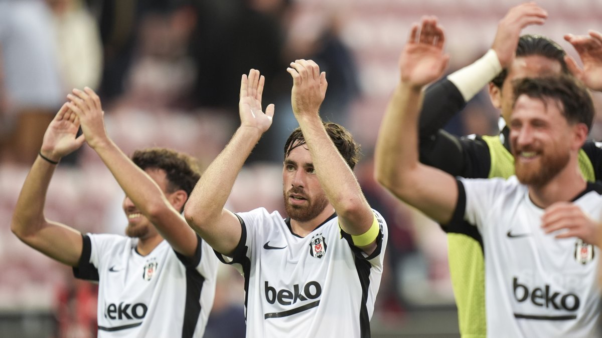 Beşiktaş, Midtjylland'ı 2-0 yenerek UEFA Avrupa Ligi'nde 3. eleme turuna yükseldi