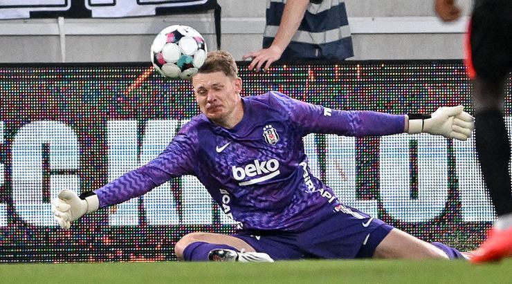 Beşiktaş'ın kalecisi Nübel: 'Gol yememek beni mutlu ediyor'