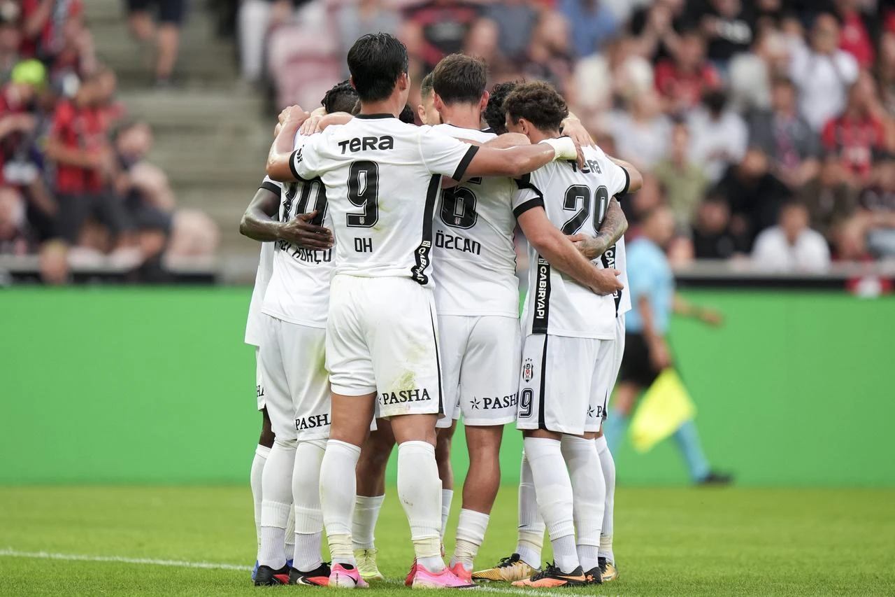 Beşiktaş, Midtjylland'ı 2-0 geçerek Avrupa Ligi'nde bir üst tura yükseldi