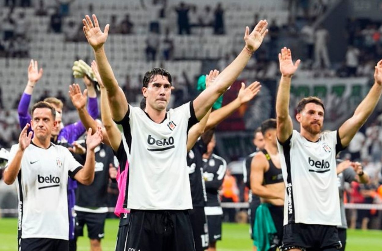 Dusan Vlahovic: 'Beşiktaş formasıyla gururluyum, daha fazlasını istiyoruz!'