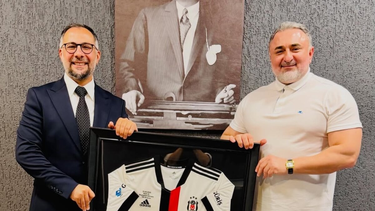 Beşiktaş Yönetim Kurulu Üyesi Ahmet Çağlar İstifa Etti