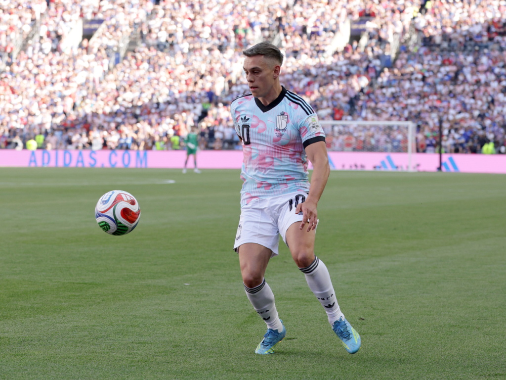 Leandro Trossard, Arsenal'dan Beşiktaş'a transfer oldu
