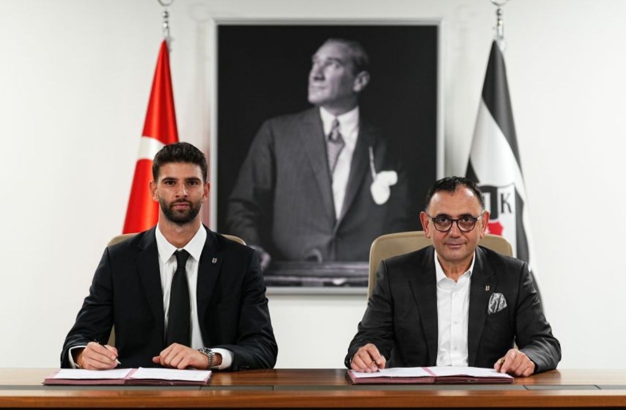 Beşiktaş, Ümit Akdağ ile sözleşme imzaladı