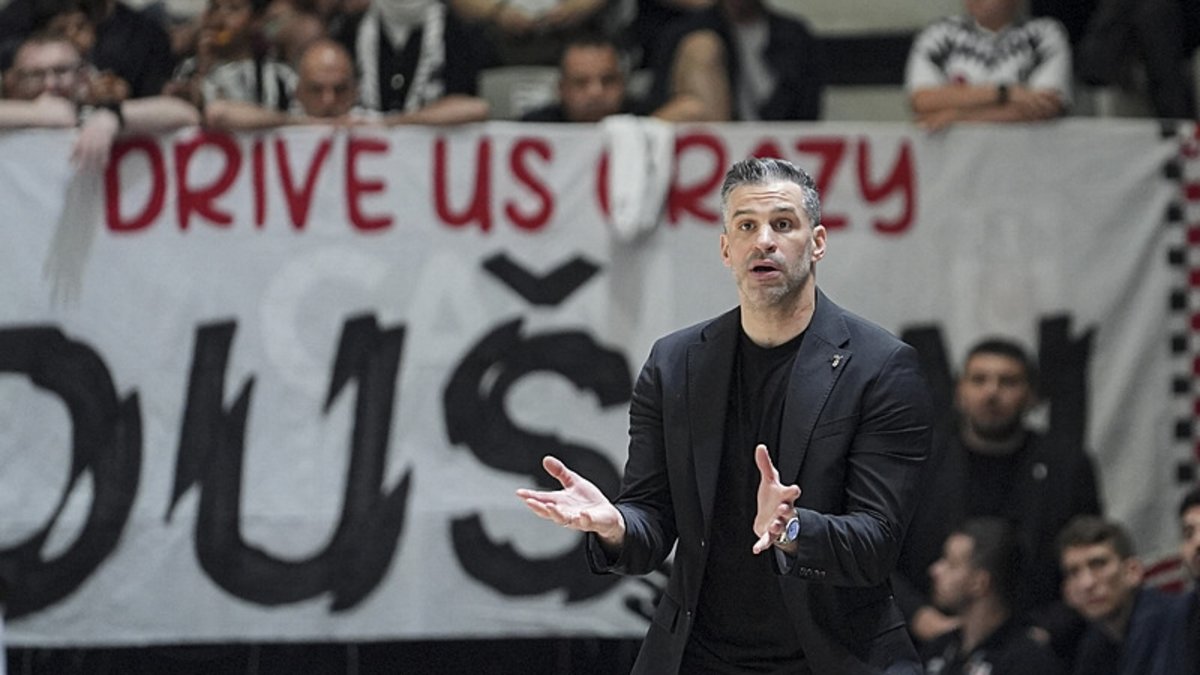 Dusan Alimpijevic'ten Beşiktaşlı taraftarlara teşekkür
