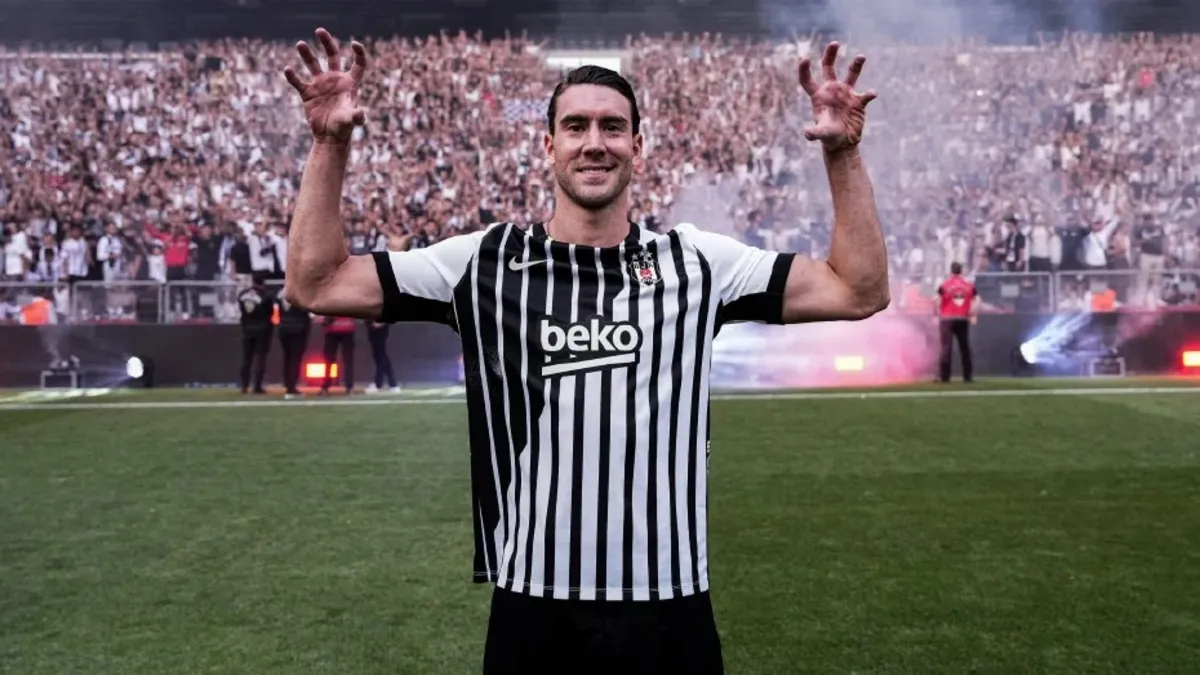 Beşiktaş, Dusan Vlahovic'i UEFA listesine ekledi!