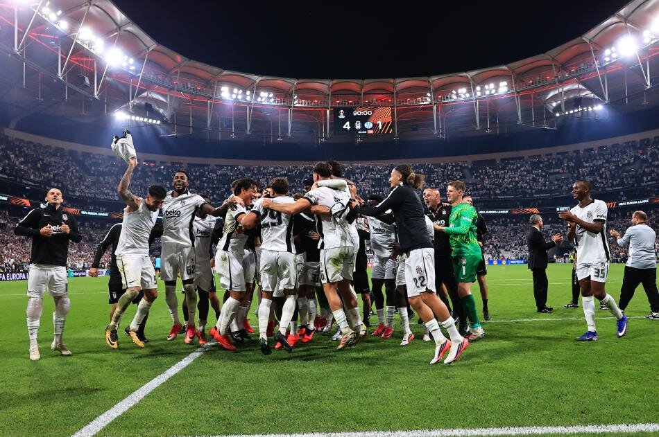 Beşiktaşlı futbolcular Marsilya galibiyetinin ardından büyük sevinç yaşadı