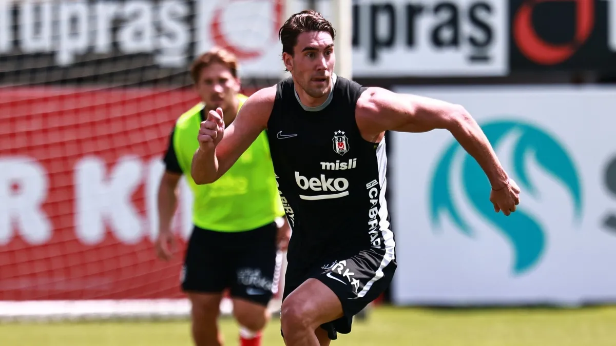 Beşiktaş'ta Dusan Vlahovic ilk antrenmanına çıktı!