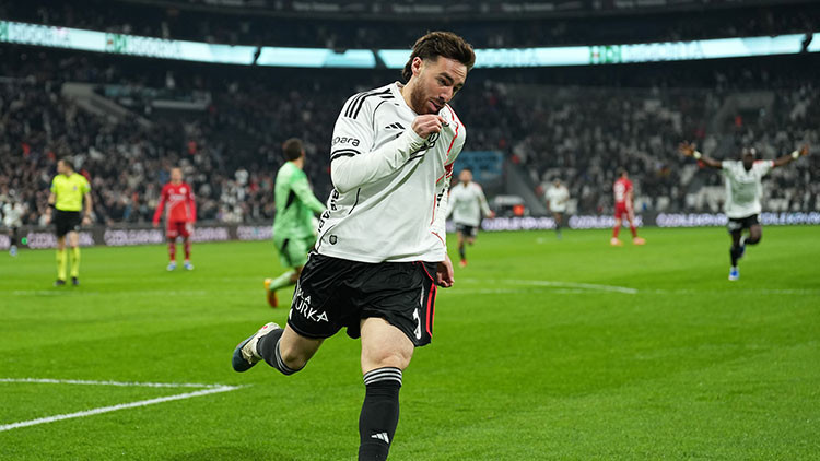 Orkun Kökçü, Antalyaspor Maçında Gol-Asist Dublesi Yaptı