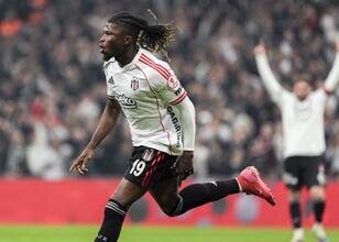 Beşiktaş'ta El Bilal Toure'nin Geleceği Bu Hafta Netleşecek