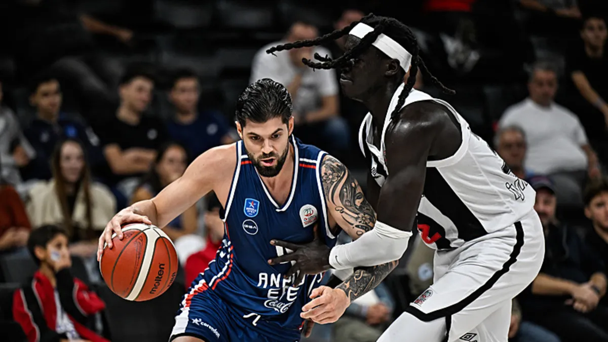 Anadolu Efes, Beşiktaş'ı 95-81 ile geçti!