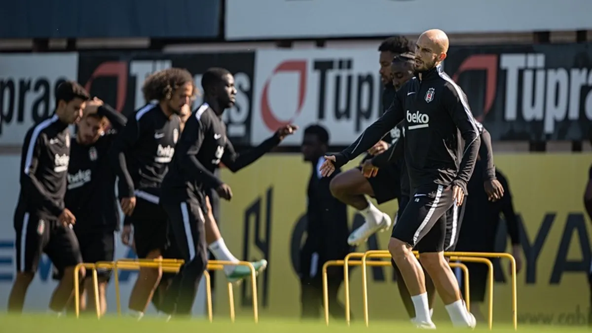 Beşiktaş, Kasımpaşa maçı hazırlıklarına taktik ve duran top çalışmalarıyla devam ediyor