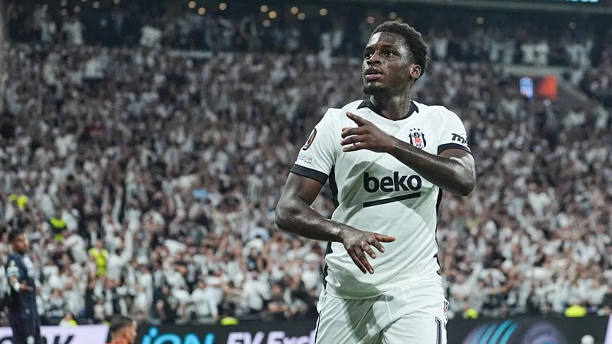 Ernest Poku, Bayer Leverkusen'de İlk 11'de Şans Buldu ama Beklentileri Karşılayamadı