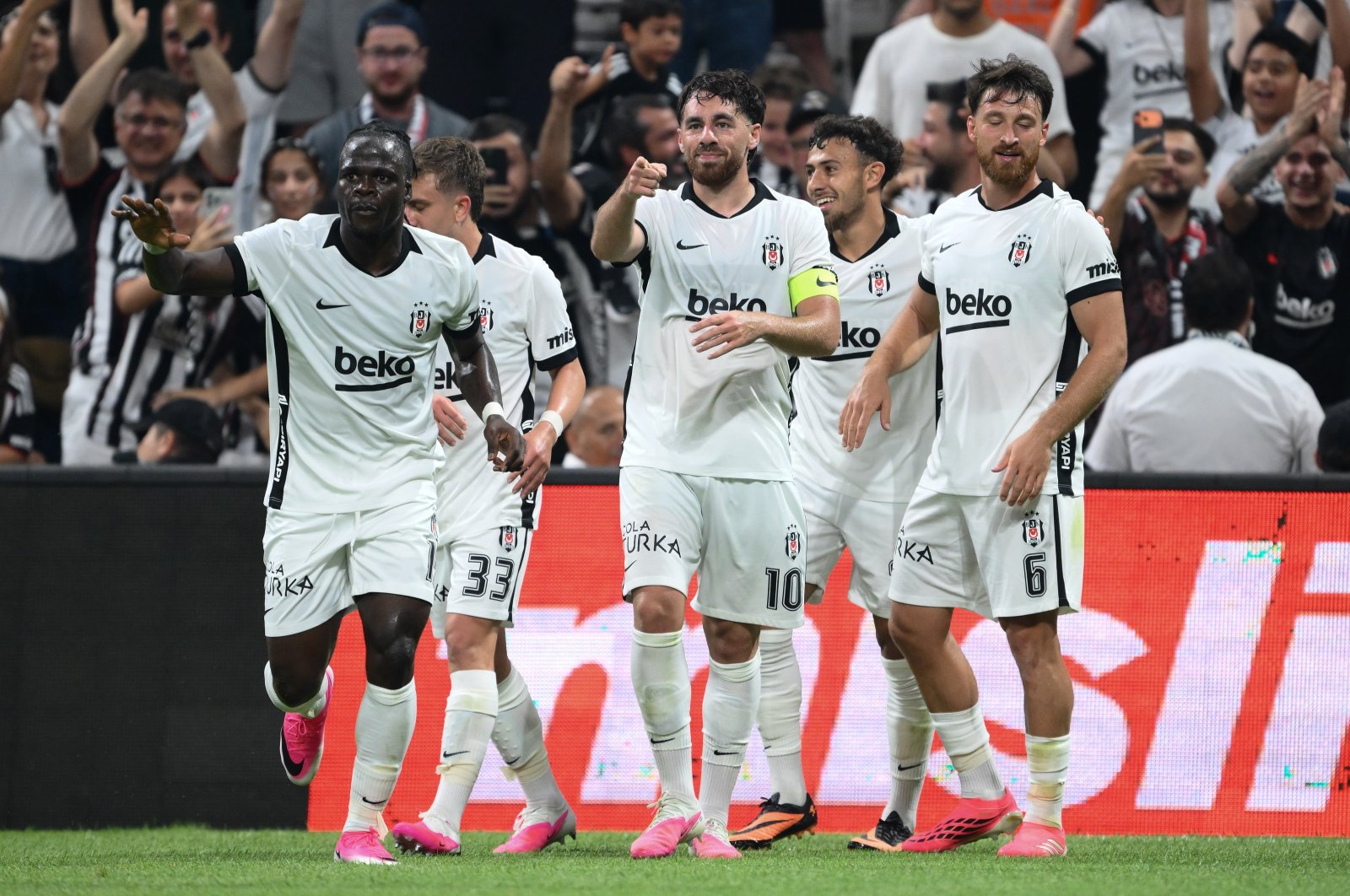 Beşiktaş, Midtjylland'ı 1-0 yenerek Avrupa Ligi'nde avantaj sağladı