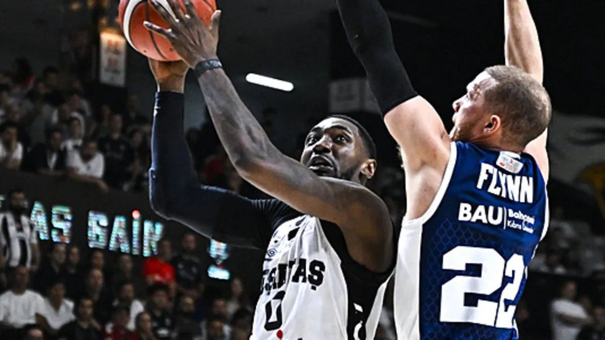 Beşiktaş GAİN, Bahçeşehir Koleji'ni 82-79 mağlup ederek seride öne geçti