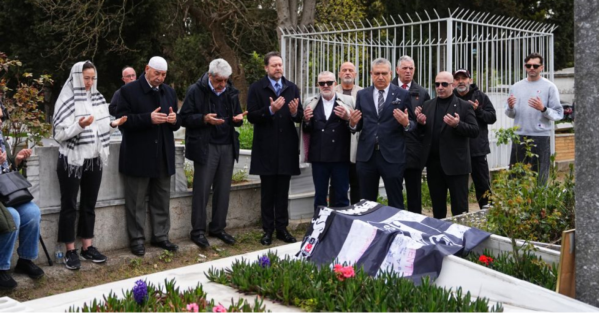 Baba Hakkı Yeten, 37. yıl dönümünde kabri başında anıldı