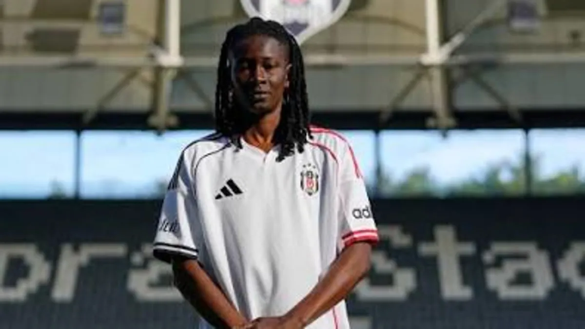 Beşiktaş Kadın Futbol Takımı'nda 10 futbolcuyla yollar ayrıldı