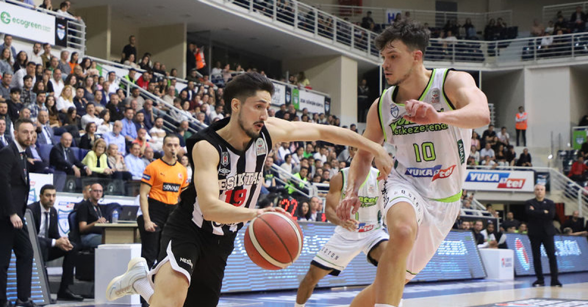 Emir Adıgüzel, Menisküs Ameliyatı Geçirdi!